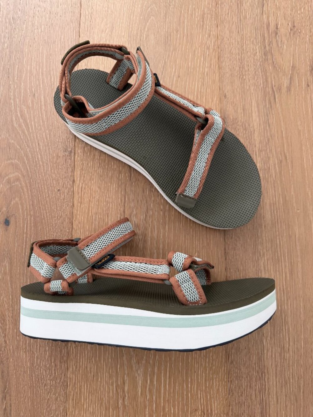 Teva Shoes Women 9 Sandals Flatform Universal Mesh Dark Olive Seafoam Tan 102451